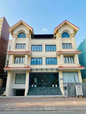 Ngay kdc him lam nguyễn thị thập, q7 | 500m² sàn | hầm + 4 tầng — ảnh 1