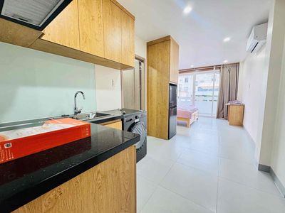 Cho thuê căn hộ balcony mới 100% ngay bến thành full tiện nghi cao câp — ảnh 1