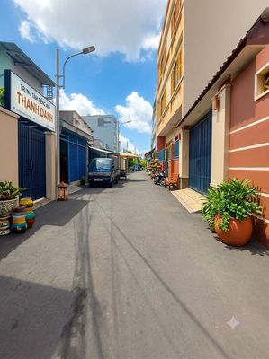 Bán nhà Quận 6 Tân Hòa Đông 44m2 3PN 2 tầng sổ hồng riêng — ảnh 1