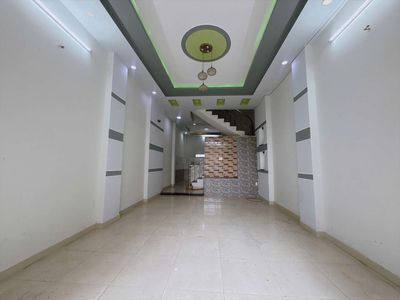 Cho thuê nhà đ/c 50/9 dương đức hiền - 4x18- lững - 3pn-2wc- giá rẻ