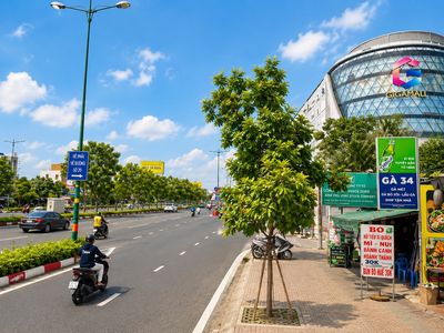 Bán nhà Phạm Văn Đồng cầu Bình Triệu, 3 tầng gara ô tô, chỉ 8.9 tỷ
