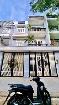 Cho thuê nhà 10*20m 3 Tầng có 6 Phòng lớn có sẵn Máy lạnh Phù hợpVpcty