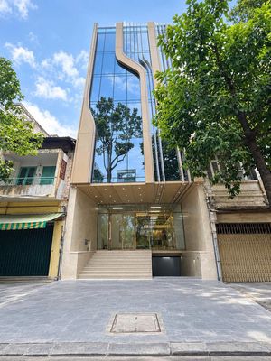 Cho thuê toà nhà building 1.300m2 trung tâm quận 1 — ảnh 1