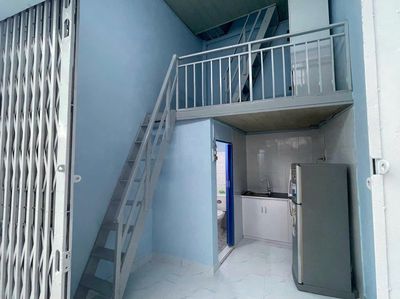 Nhà 2pn hẻm 4m gần mặt tiền cmt8 quận 3, cho sv, gđ ít gười