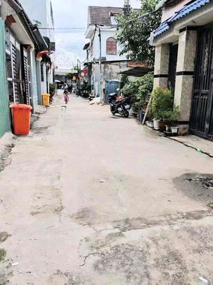 Nhà 475triệu ở Hóc Môn có sổ, chính chủ, mặt tiền có thể buôn bán — ảnh 1