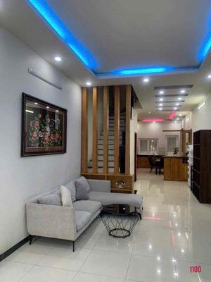 Cho thuê nhà đẹp 1 trệt 3 lầu nguyên căn khu dân cư D2D, đường Võ Thị — ảnh 1