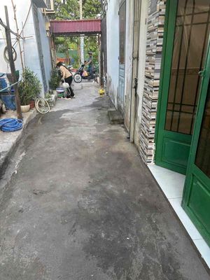 Bán nhà sổ hồng riêng APĐ