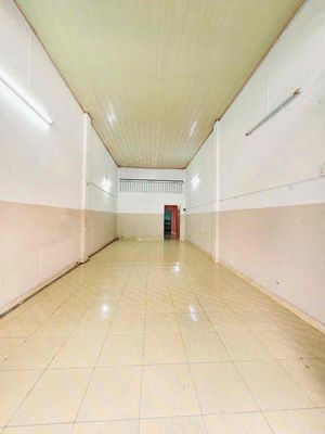 Nhà MT Tây Sơn.Tân Phú.DT:4 X 19 Đúc lửng 2PN 2WC