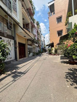 Bao đầu tư ! bán nhà hẻm 8m 5tầng chỉ 8 tỷ hơn lê văn sỹ q3