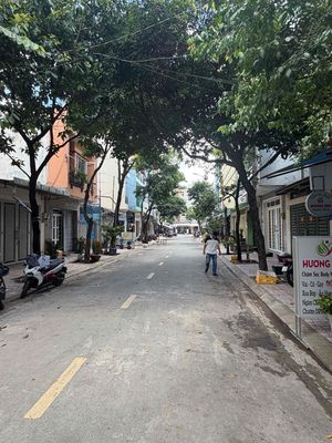 Góc 2 MT đường số 8 cxrada (4*16m, 3 lầu), F13,Quận 6, chỉ: 11.4 tỷ TL