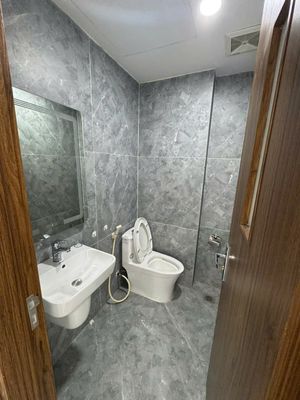 Chính Chủ Cho thuê vp tại ngõ 26 số 27 nguyên hồng,dt 68m2,mới tinh — ảnh 1