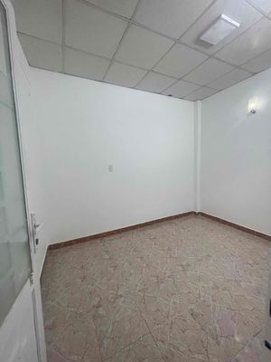 Nhà mới sơn sạch đẹp 2pn 1wc gần lotte nguyễn văn lượng giá 8,8t