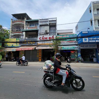 Bán nhà mặt tiền gấp,cần tiền cho con đi du học. — ảnh 1