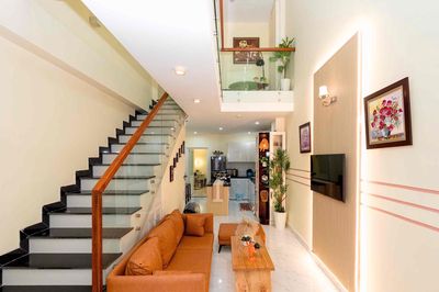 Nhà đẹp 3 tầng khu võ văn kiệt