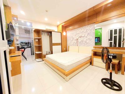 1PN Xịn Xò_Thang máy_Tivi_Phan Đăng Lưu_Phan Xích Long_Lê Văn Duyệt