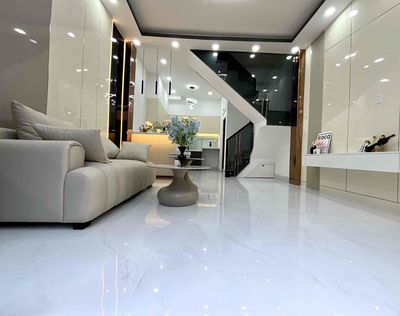 Nhà đúc thật 20m ra hẻm ô tô đậu 2174 Huỳnh Tấn Phát DT:4x8m 2Tầng 2pn — ảnh 1