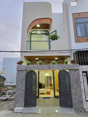 Sở Hữu Nhà Phố Giá Rẻ Gần Tái Định Cư Bửu Long