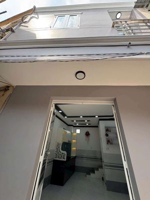 Nhà bán mới hoàn thiện ở liền