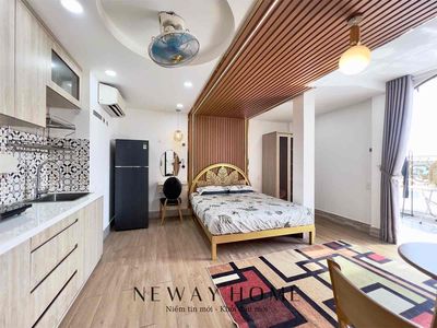 Căn hộ sang xịn mịn full nội thất ban công - thang máy sát cầu chữ y
