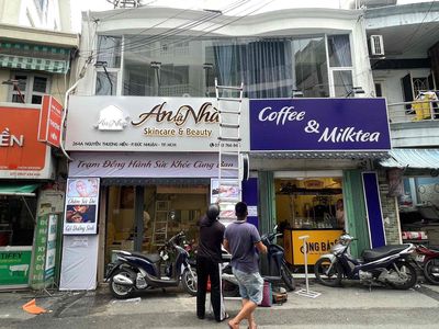 MB kinh doanh 72m2 mặt tièn 1 trệt 1 lầu, không tiếp MG