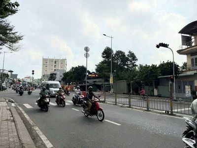 Đất 8 x 25m Mặt tiền Nguyễn Ảnh Thủ, Bà Điểm, Hóc Môn
