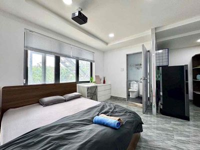Căn hộ cửa sổ lớn_giá rẻ_mới_full nthat_thang máy_ hẻm ô tô_sạch sẽ