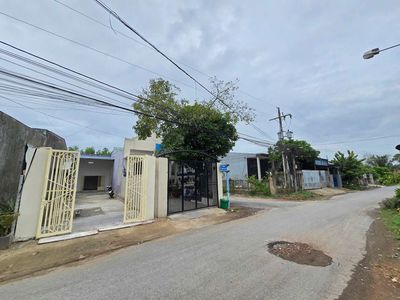 Chính chủ bán bán nhà 90m2 sổ thổ cư p. hố nai chỉ 1ty790
