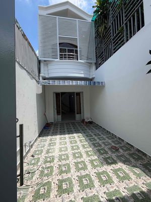 Hëm Xe Höu Ðâu Trong Nhà - Ngô Tat Tô - Bình Thanh