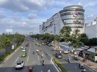 Đất Biệt thự Phạm Văn Đồng Ven Sông 200m2 Sổ hồng Đường 12m thông