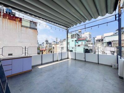Penhouse … ngay trung tâm bùi viện quận 1