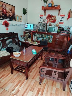 bán đất tặng dãy phòng trọ đang thứ nhập 4-5tr/ tháng