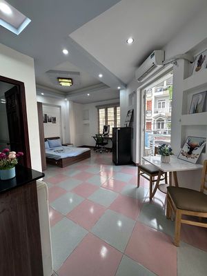 Phòng stu ban công sang/ tiền nào của đó