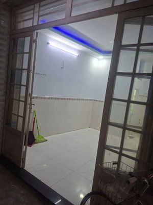 nhà cho thuê p6q8