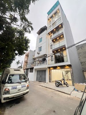 Giảm 5 tỷ Bán gấp nhà 7 tầng duplex full nội thất, Long Biên, Hà Nội