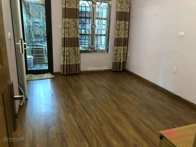Cho thuê Tập Thể 100m gồm 3 ngủ ở Võ Thị Sáu