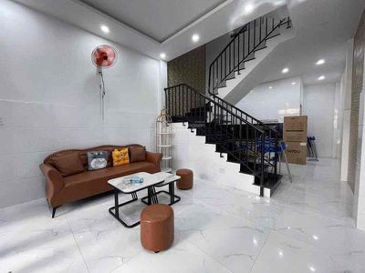 Cho thuê nhà 3 tầng full nội thất kiệt Lâm Hoành sát Võ Văn Kiệt