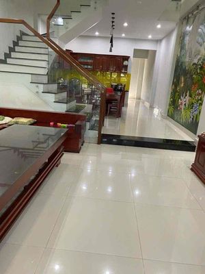 Nhà 2,5 tầng 3Pn đường Hói Kiểng, khu Nam Hoà Xuân