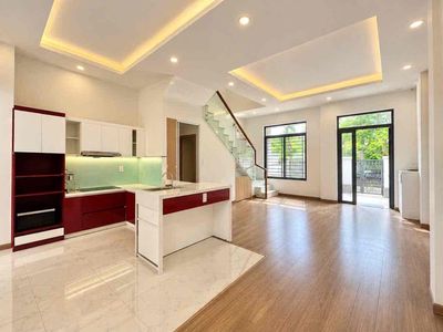 Cho thuê nhà phố nguyên căn 4 tầng, nội thất cơ bản giá chỉ 25tr