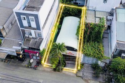 Chủ cần bán nhà mặt tiền Tân Quy Quận 7 giá hot.
