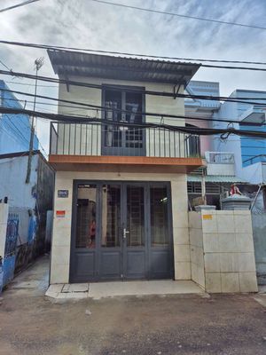 nhà nhỏ mặt đường nhựa 6m hẻm 380/67 phạm văn chiêu gò vấp