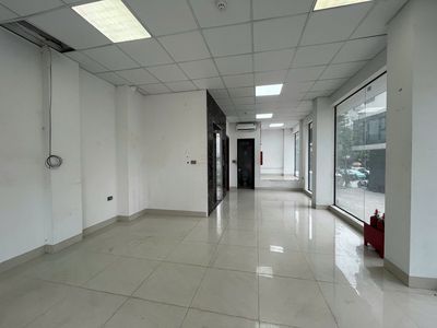 Cho thuê văn phòng mặt bằng tầng 1 tại Nguyễn Xiển 50 m2