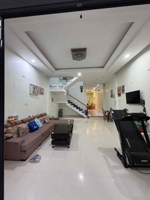 Nhà 2 tầng 3Pn đường Cẩm Chánh, gần chợ Hoà Xuân