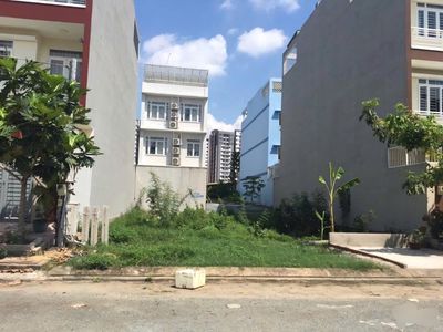 Cần đất đất xây nhà 7m x 20m. Giá 1,3 tỷ ( sổ hồng công chứng ngay )