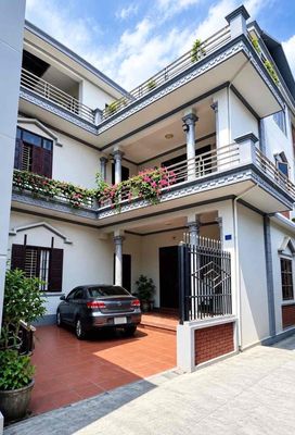 Cho thuê nhà 7,5tr di trạch, nhổn 110m 3 tầng 4pn