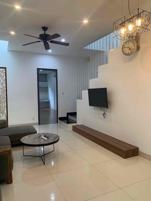 Nhà 2,5 tầng đường Bùi Trang Chước, Hoà Xuân