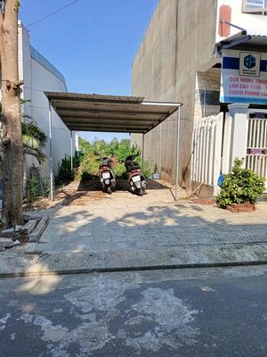 2tỷ150 lô đẹp y hình gần chợ điện ngọc