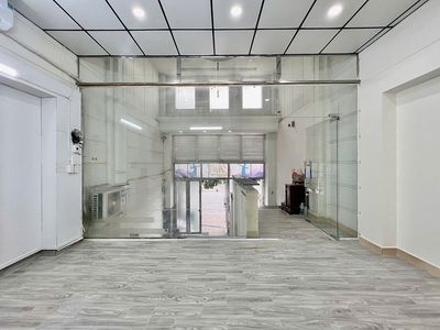 Chính chủ cho thuê mặt bằng ngay lý phục man q7