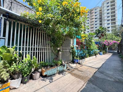 Dãy Trọ 4 Phòng 96M2 Ngang 7M Hẻm Oto Vào Nhà Ngay Sát Phạm Văn Đồng — ảnh 1
