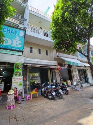 Cho thuê nhà nguyên căn (mt) lạc long quân, p5, q11, 15tr