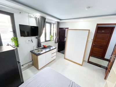Studio full nt cửa sổ trời ngay đh bách khoa- thành thái mất 5 phút
